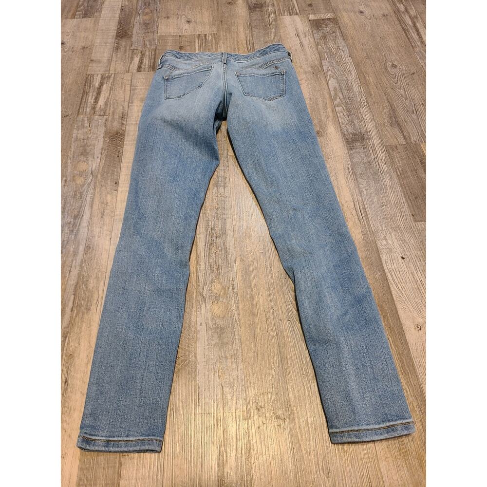 Mossimo size 2 women's light wash skinny jeans - Picture 2 of 8